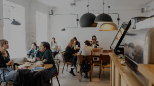 Atraer clientes a una cafetería
